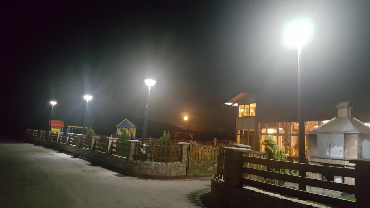 Hotel Restoran ,, POGLED Han Pijesak Exterior foto